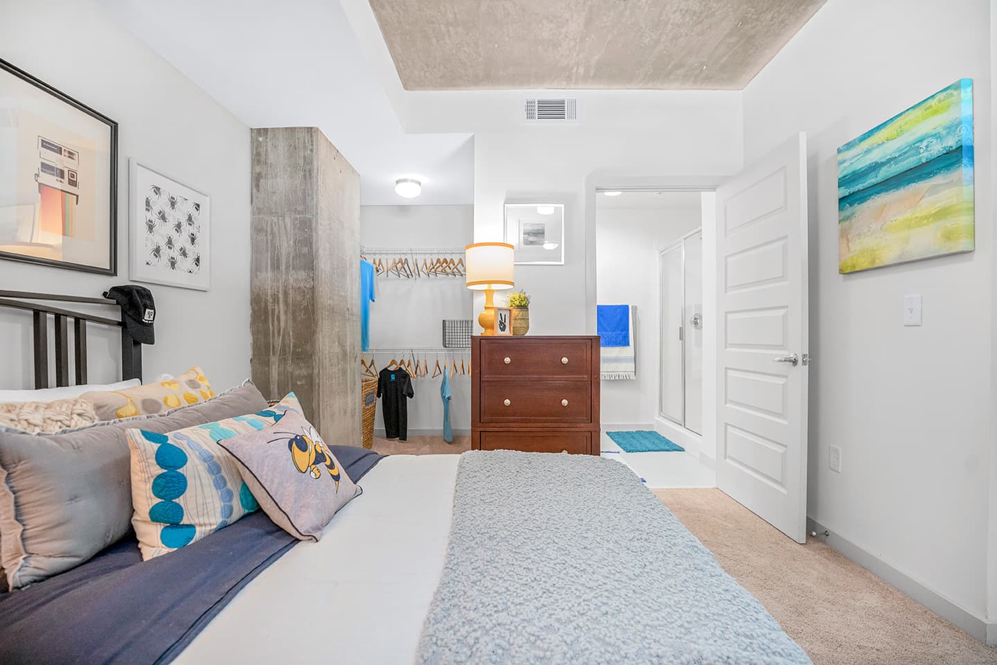 Bedroom-02-Square-On-5th-Atlanta-03