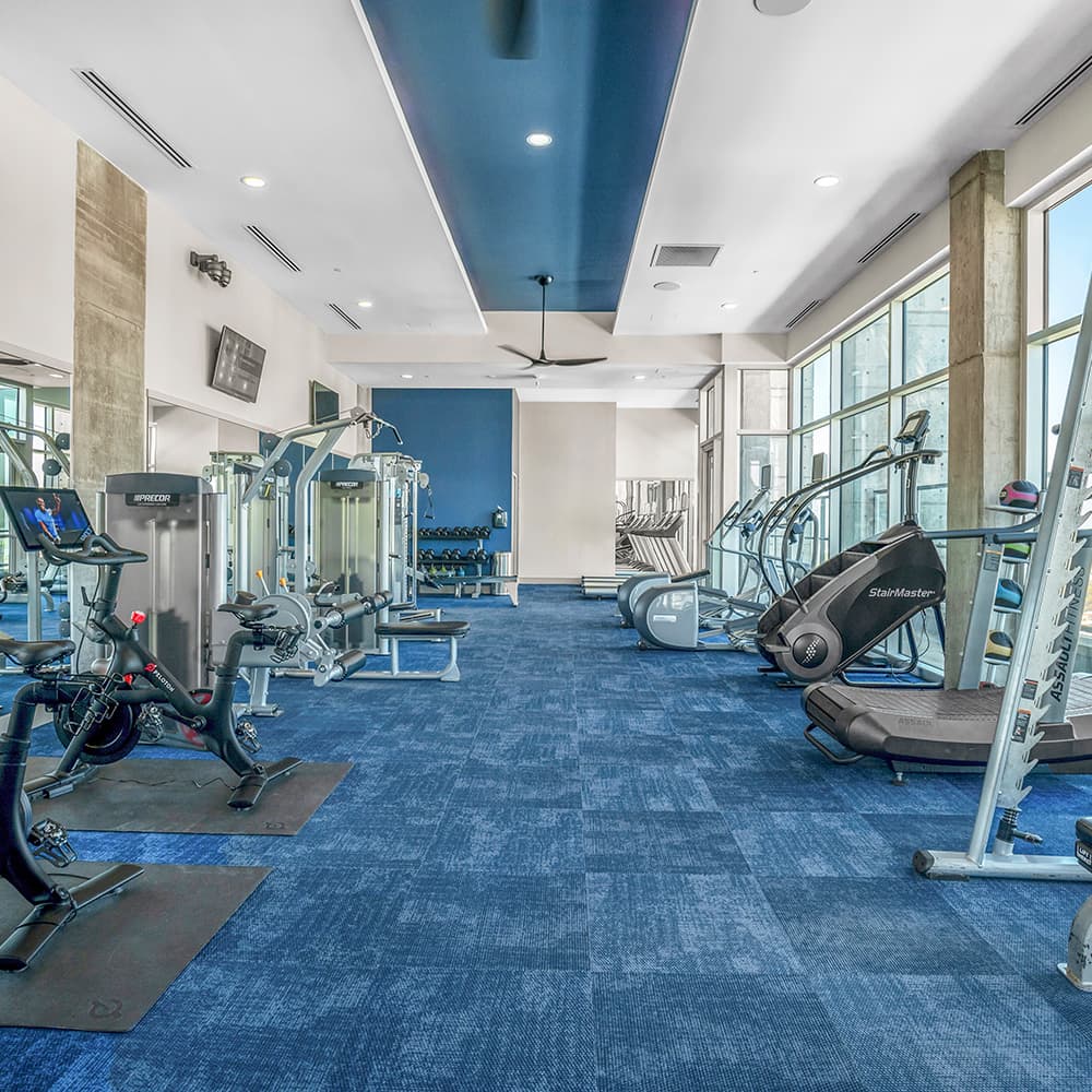 Fitness-Center-02-Square-On-5th-Atlanta-03