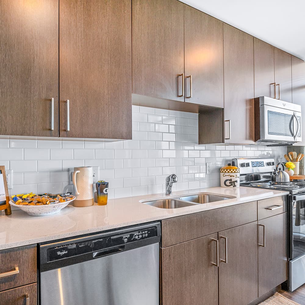 Kitchen-05-Square-On-5th-Atlanta-03