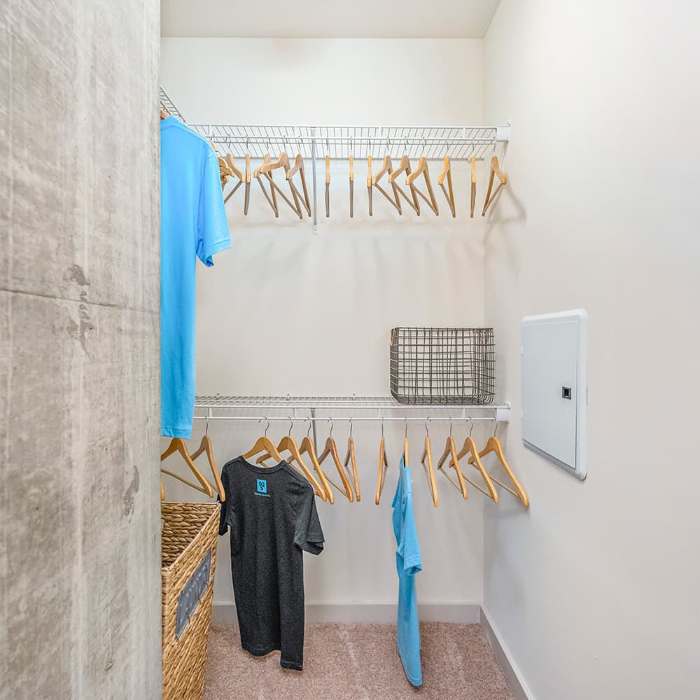 Walk-In-Closet-01-Square-On-5th-Atlanta-03