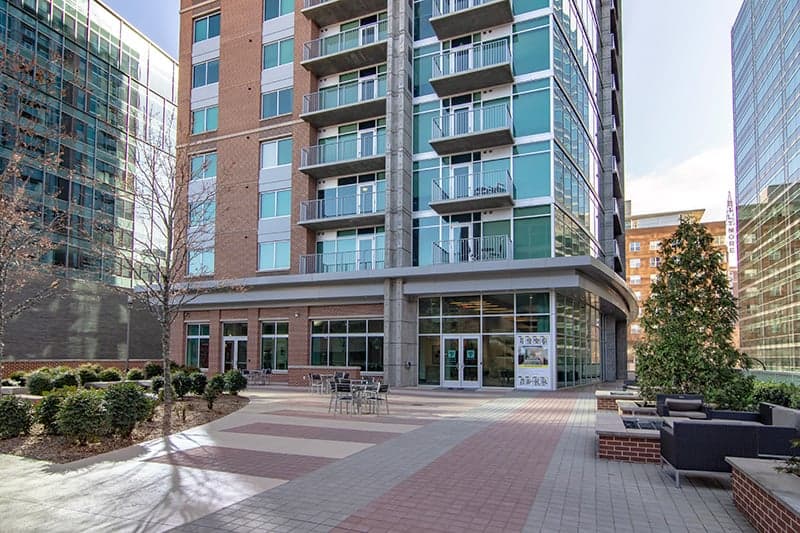 Square-on-Fifth-POI-001