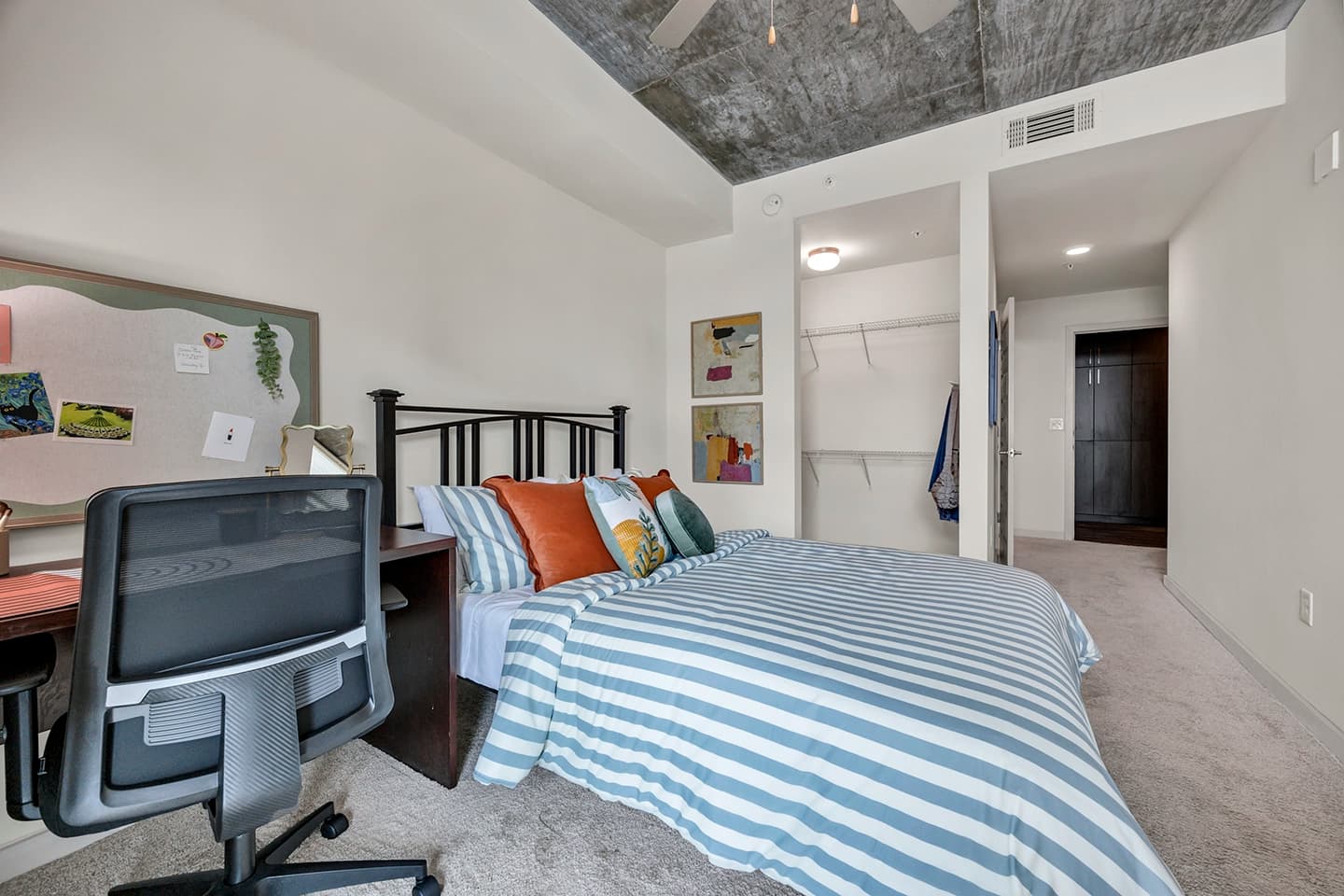 Square on Fifth- Model – Bedroom (28)
